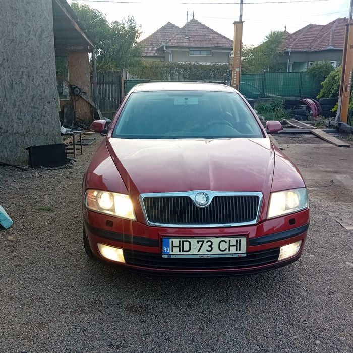 Vând skoda Octavia 2