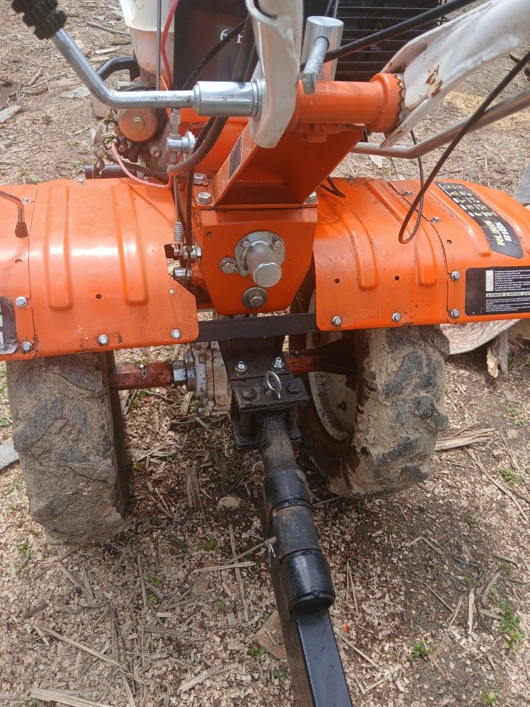 Vând motocultor ruris