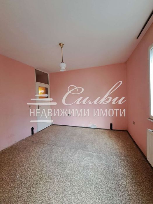 Двустаен апартамент-кв. Център