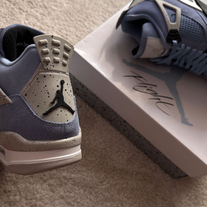 Jordan 4 University Blue