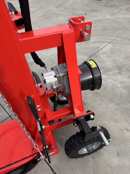 Despicator lemn 18 tone, spargator lemn, crapator tractor