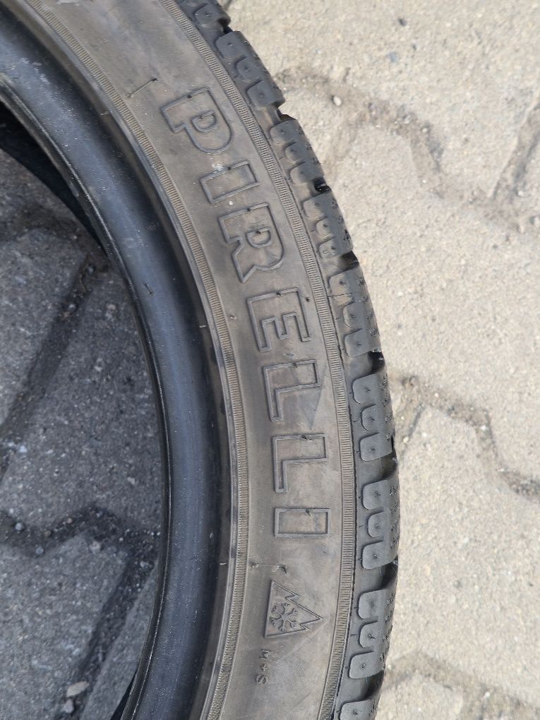 225 45 18 Pirelli