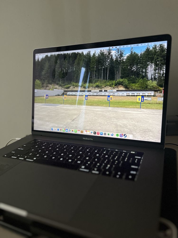 Mackbook Pro 15’ 2019 Touchbar