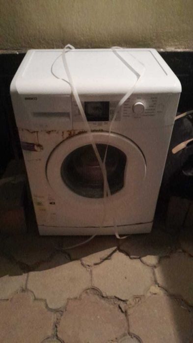 продам бу не рабочую стиральную машину