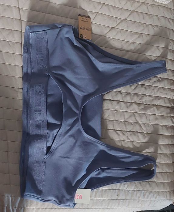 Sutien sport Ultimate cu decolteu pătrat PINK victorias secret xxl