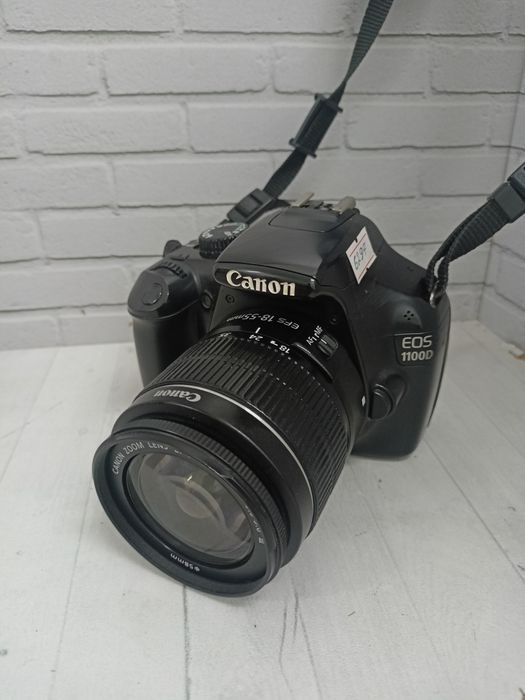 Фотоаппарат Canon EOS 1100d Nur Lombard