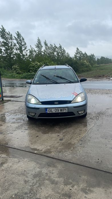 Vând pentru dezmembrări