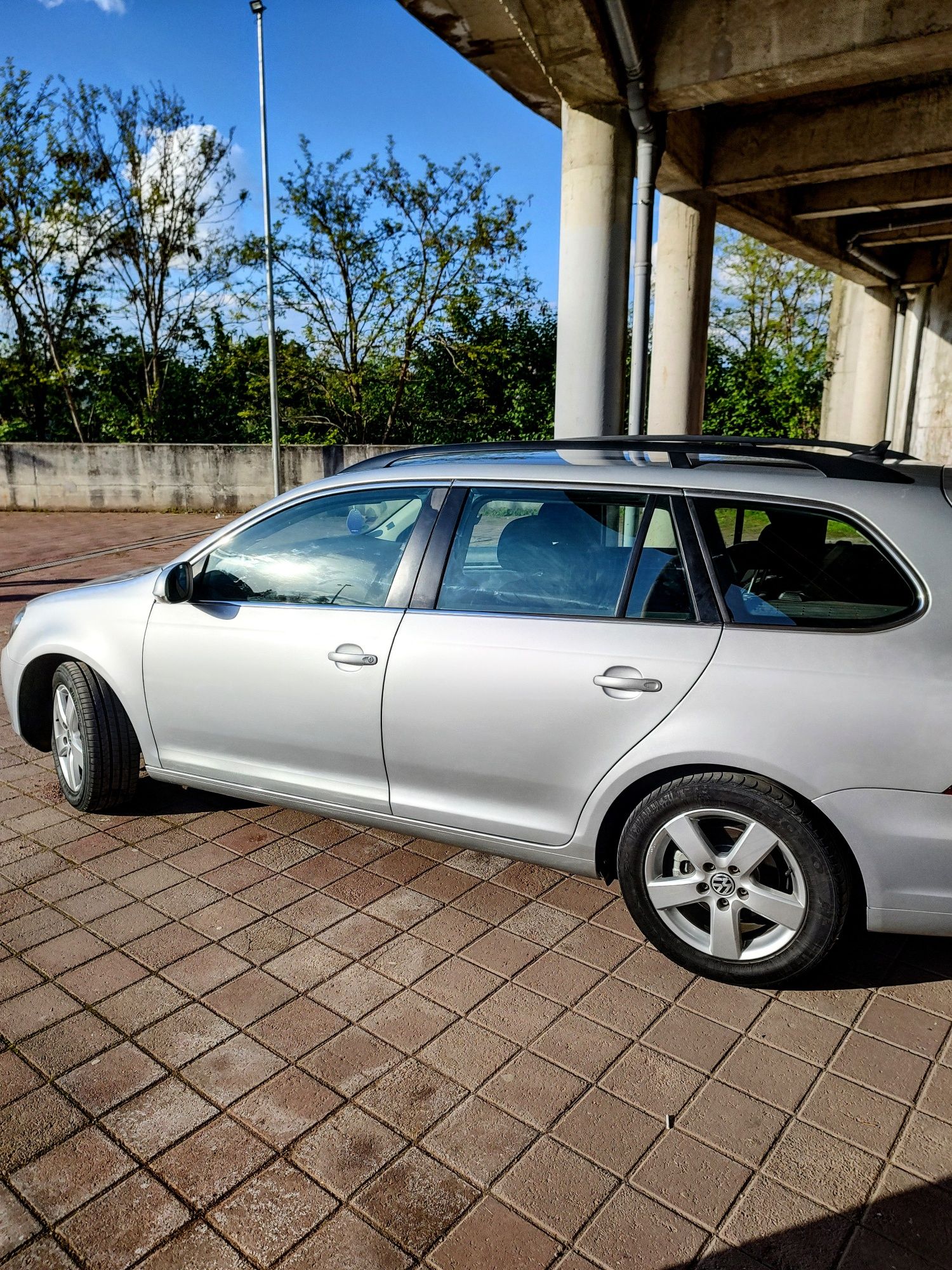 VW Golf VI 2.0 TDI 140 CP