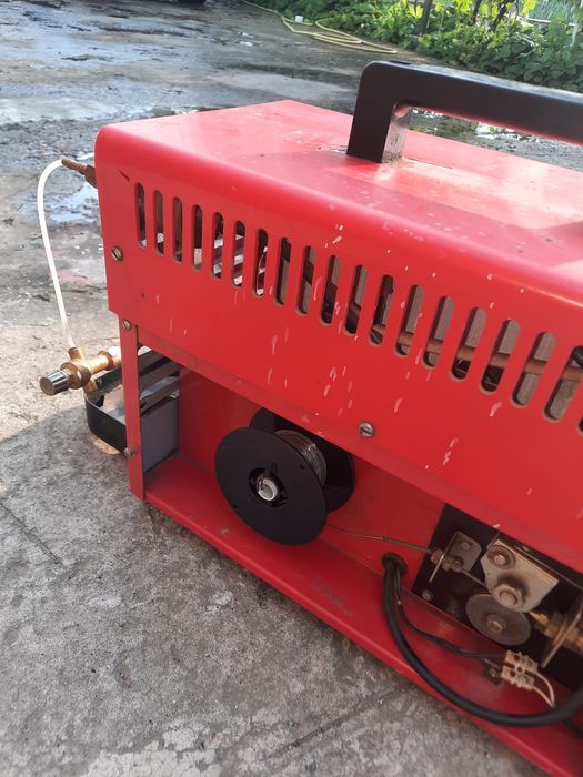 Aparat sudura cu sârmă și cu gaz