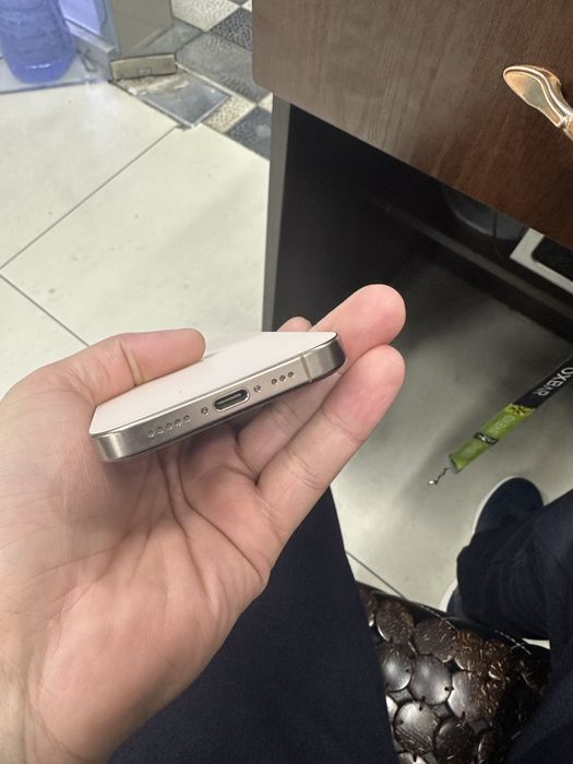 Iphone 16 pro yendide LL/A 128 faqat imeka otmagan