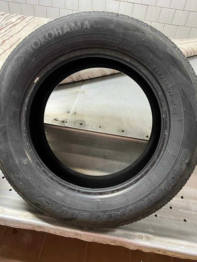 Продам комплект летних шин YOKOHAMA 225/65 R17