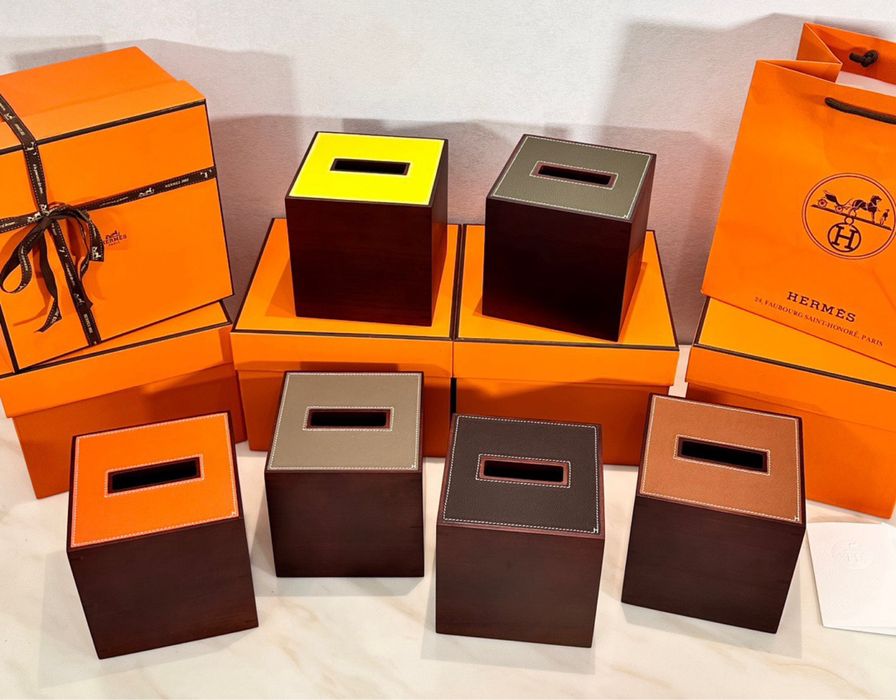 Тип Hermes кутия за салфетки ръчно избротена