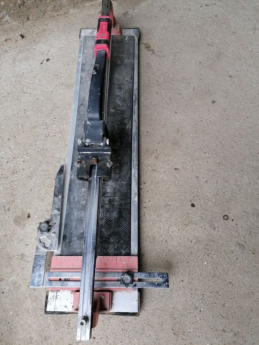 Машинка за рязане на плочки