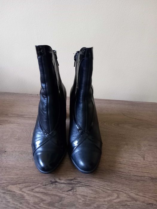 Botine negre din piele,mărimea 38