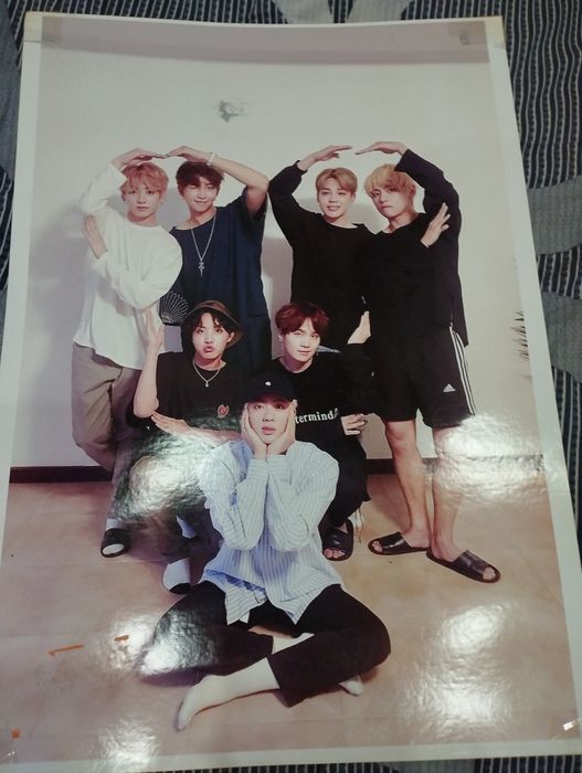 Плакат с  K pop BTS