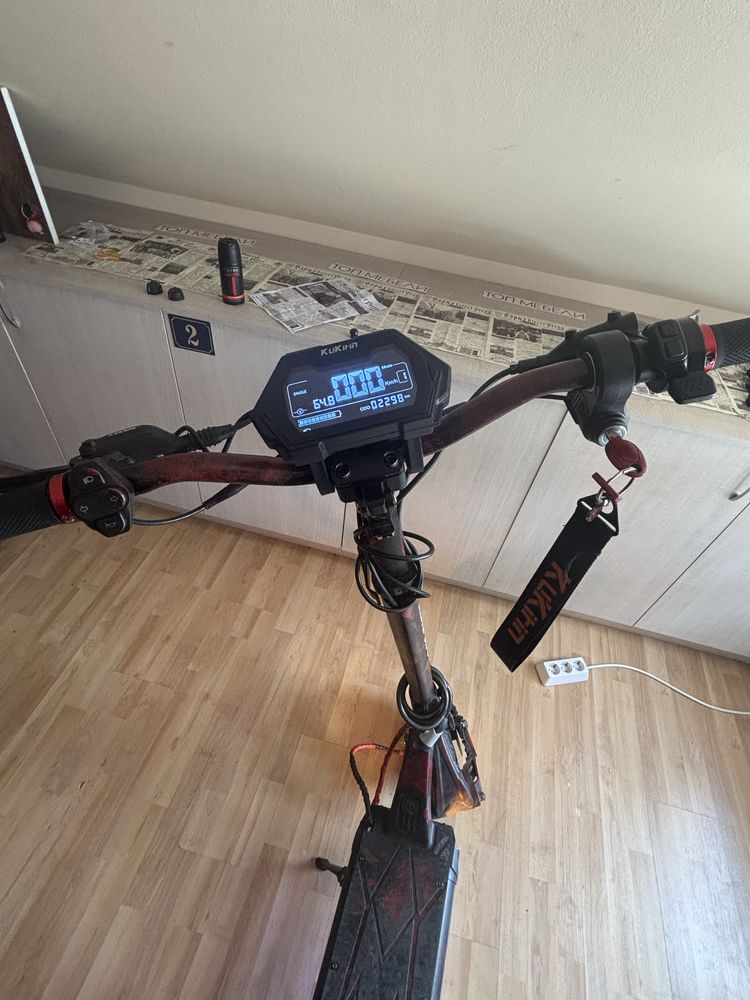 Kukirin g2 Master custom неработещ
