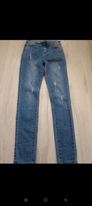Blugi mărimea 25