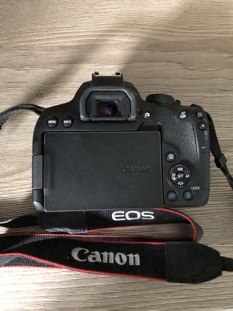 Body Canon EOS 850D, aparat foto DSLR