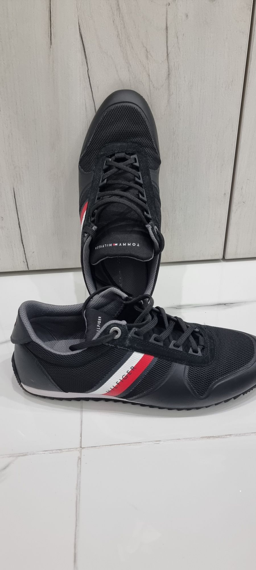Спортни обувки Tommy Hilfiger 44 номер