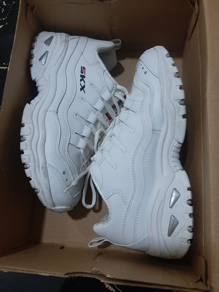 Кроссовки skechers