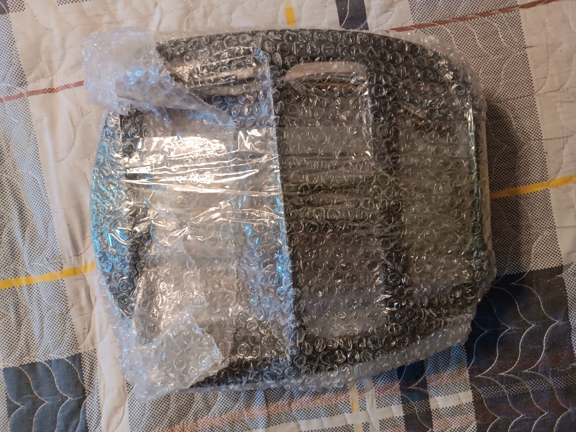 Продам новый автомонитор