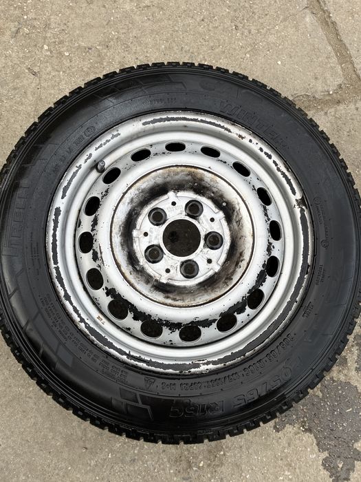 Roți de iarna mercedes vito 205/65 R16 c