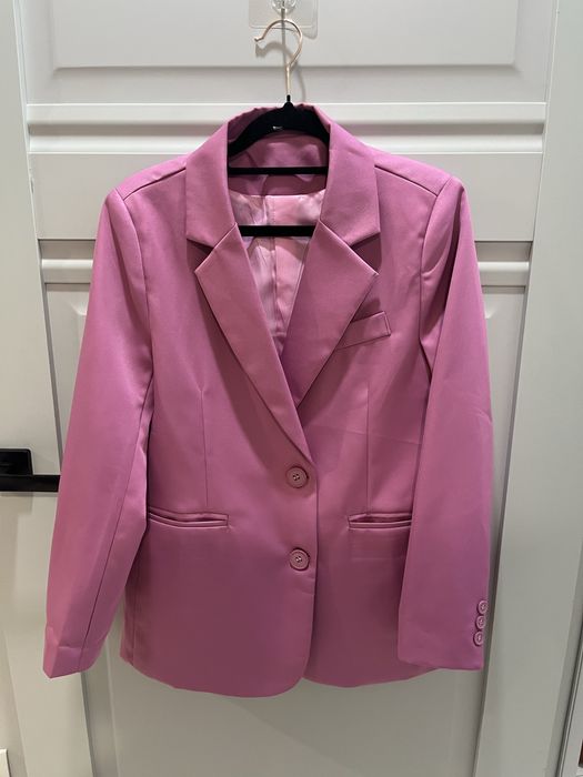 Продам женскую одежду