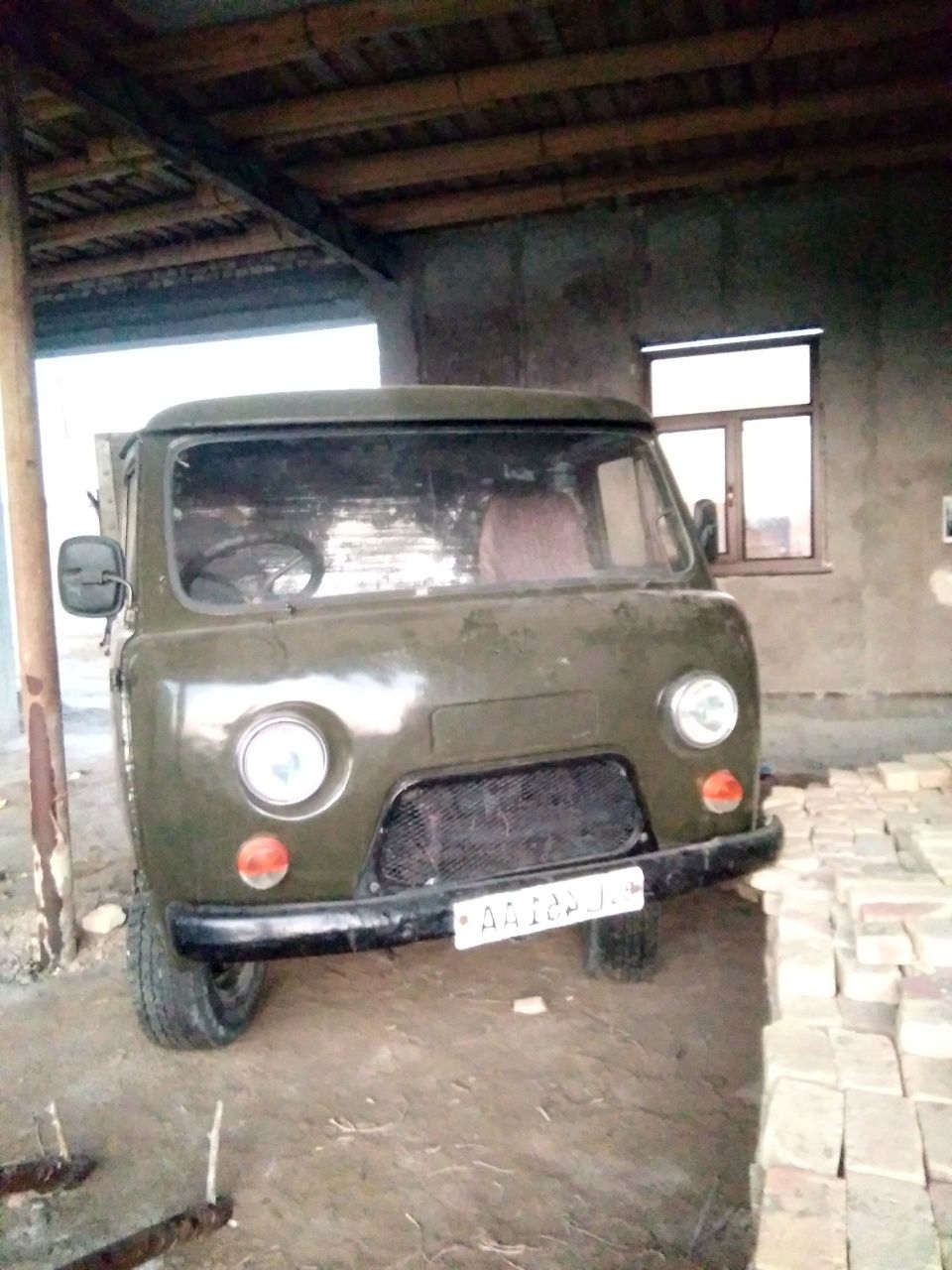 Uaz bartavoy sotiladi
