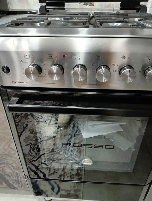 Продам газовая плита Rosso