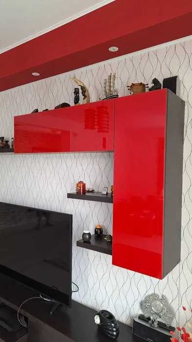Vand mobila living