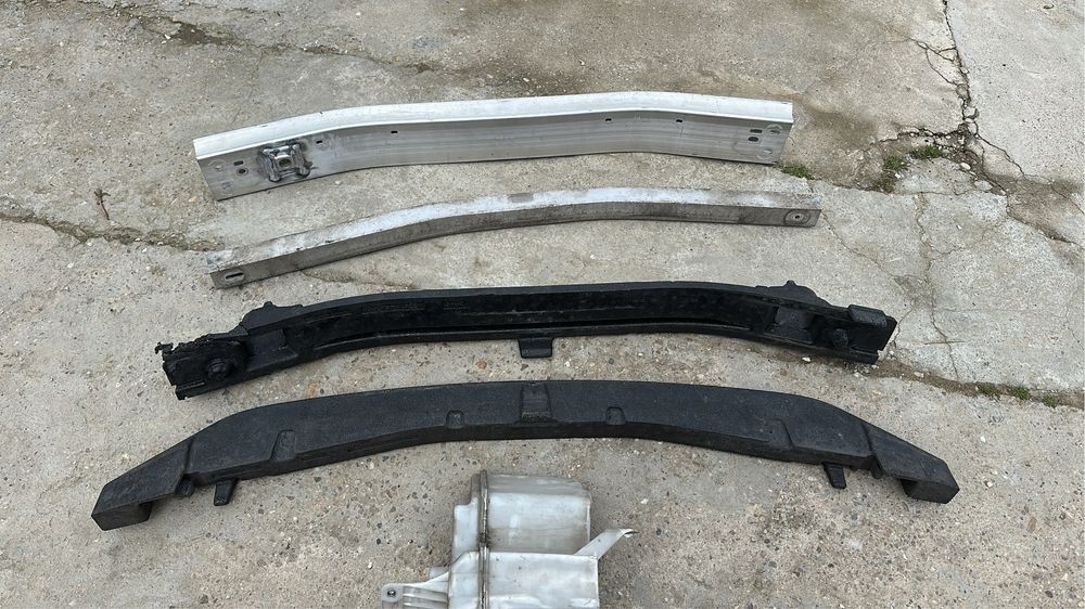 Armatură față. toyota chr.52131-f4090.88710-02071.