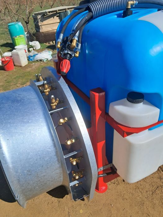 Навесна вентилаторна пръскачка