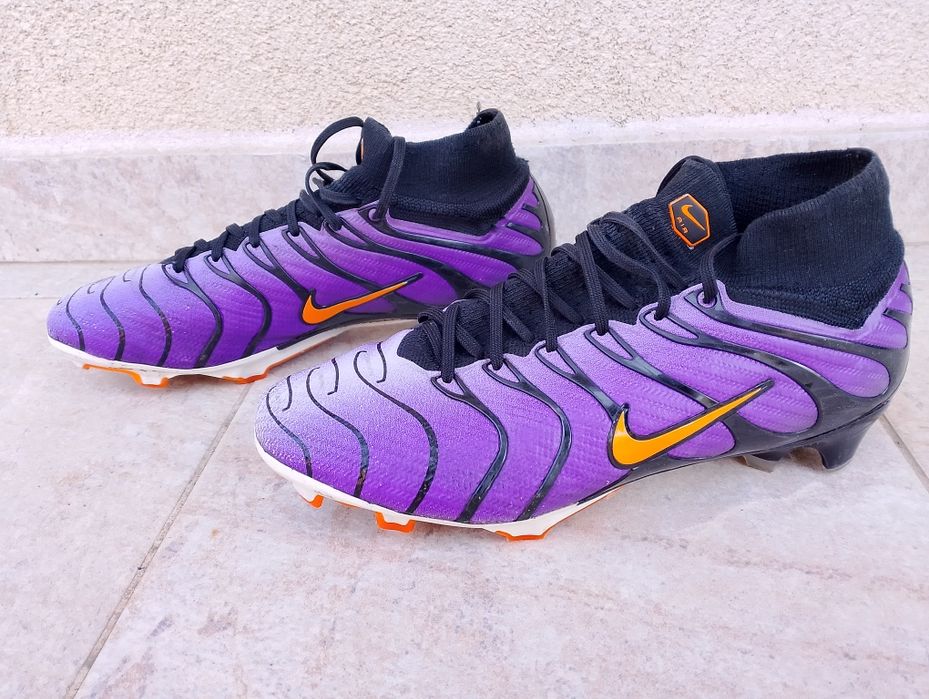 Vând ghete de fotbal Nike Mercurial Superfly TN, mărimea 40.5