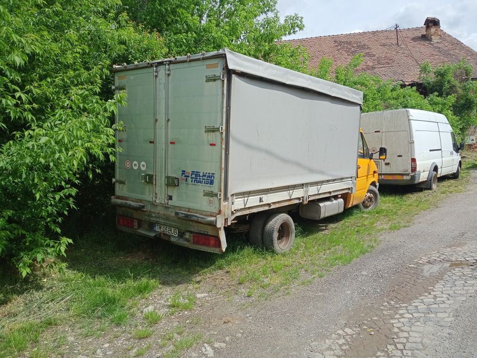 Vând piese de Mercedes Sprinter