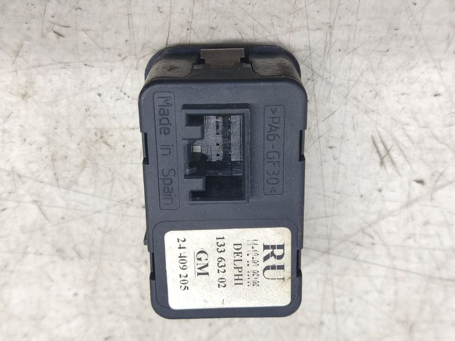 Butoane geamuri 13363202 Opel Corsa C [facelift] [2003 - 2006] 1.2 be