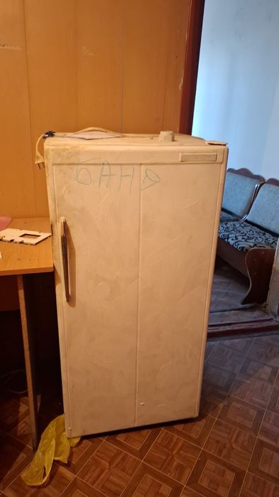 Продам холодильник