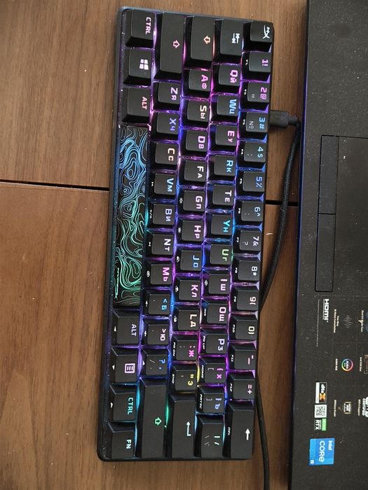 Продам клавиатуру HyperX Origin's 60