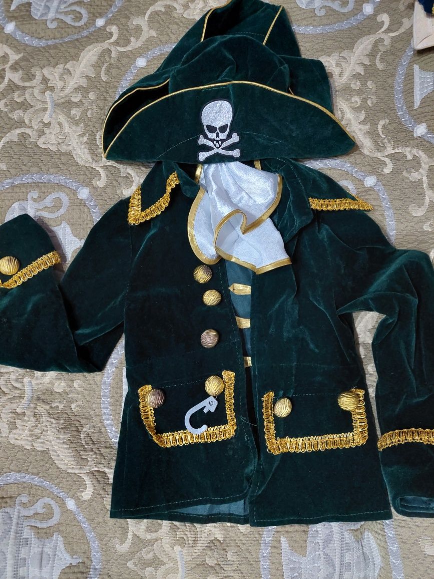 Новогодние костюмы пират, гном на 4 5 лет