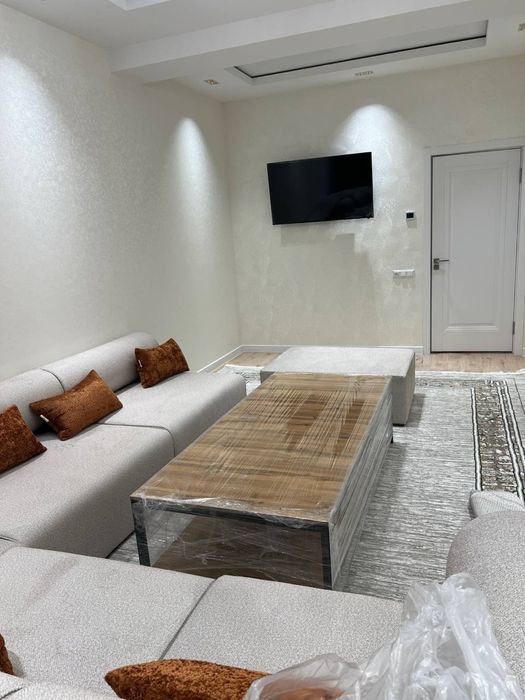 Olmazorda arenada kvartira beriladi.