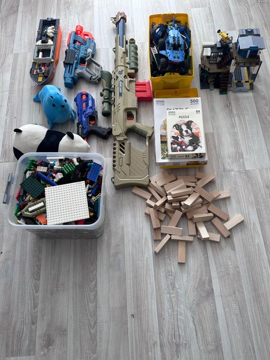 Продам игрушки б у