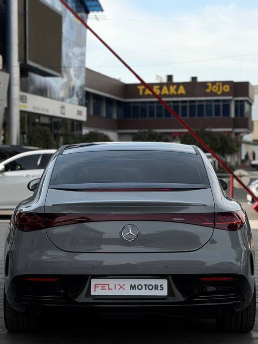 Mercedes Benz EQE 350