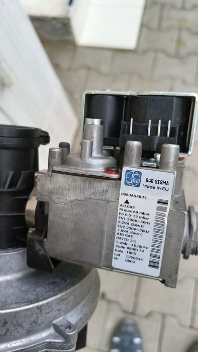 Pompă centrala ariston carres