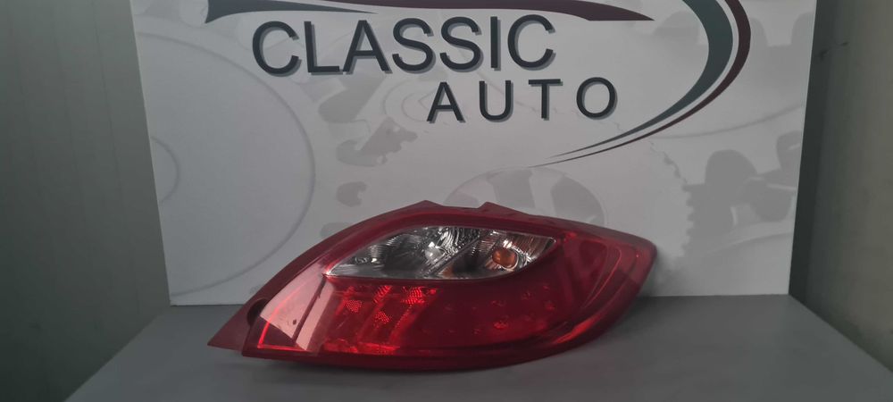 Стоп Mazda 2 2009г.