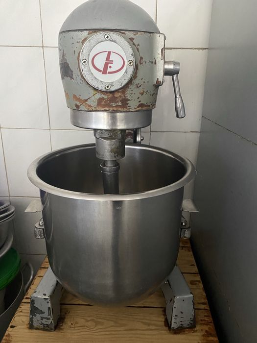 Тестомес для пекарни б/у