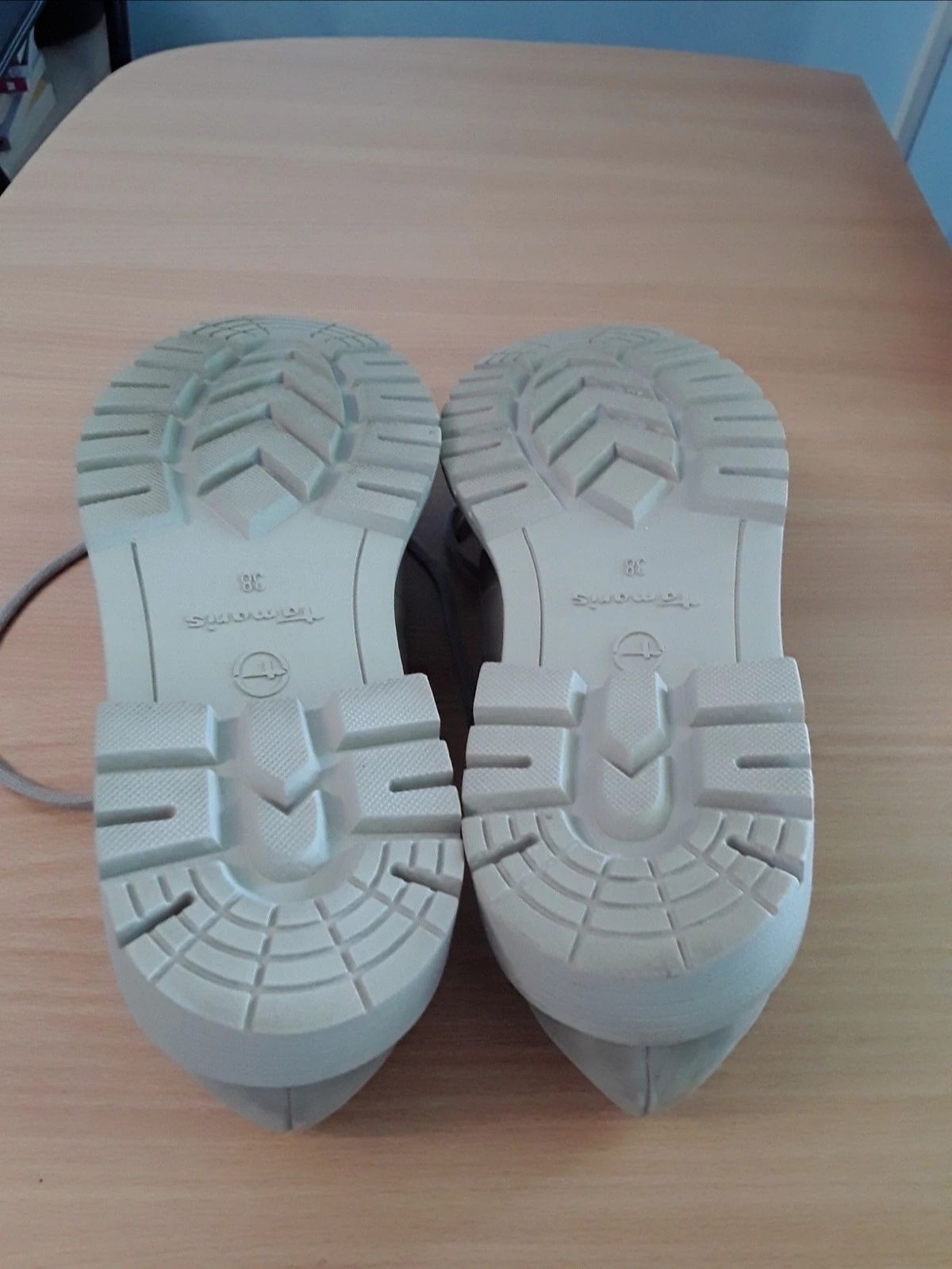 Pantofi noi dama din piele naturală,marcă Tamaris,  casual, size 38