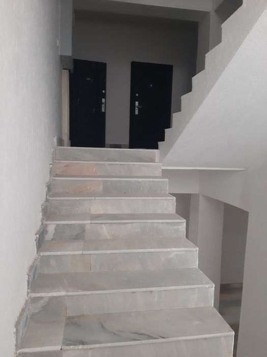 Продаётся своя 2-х комнатная квартира!