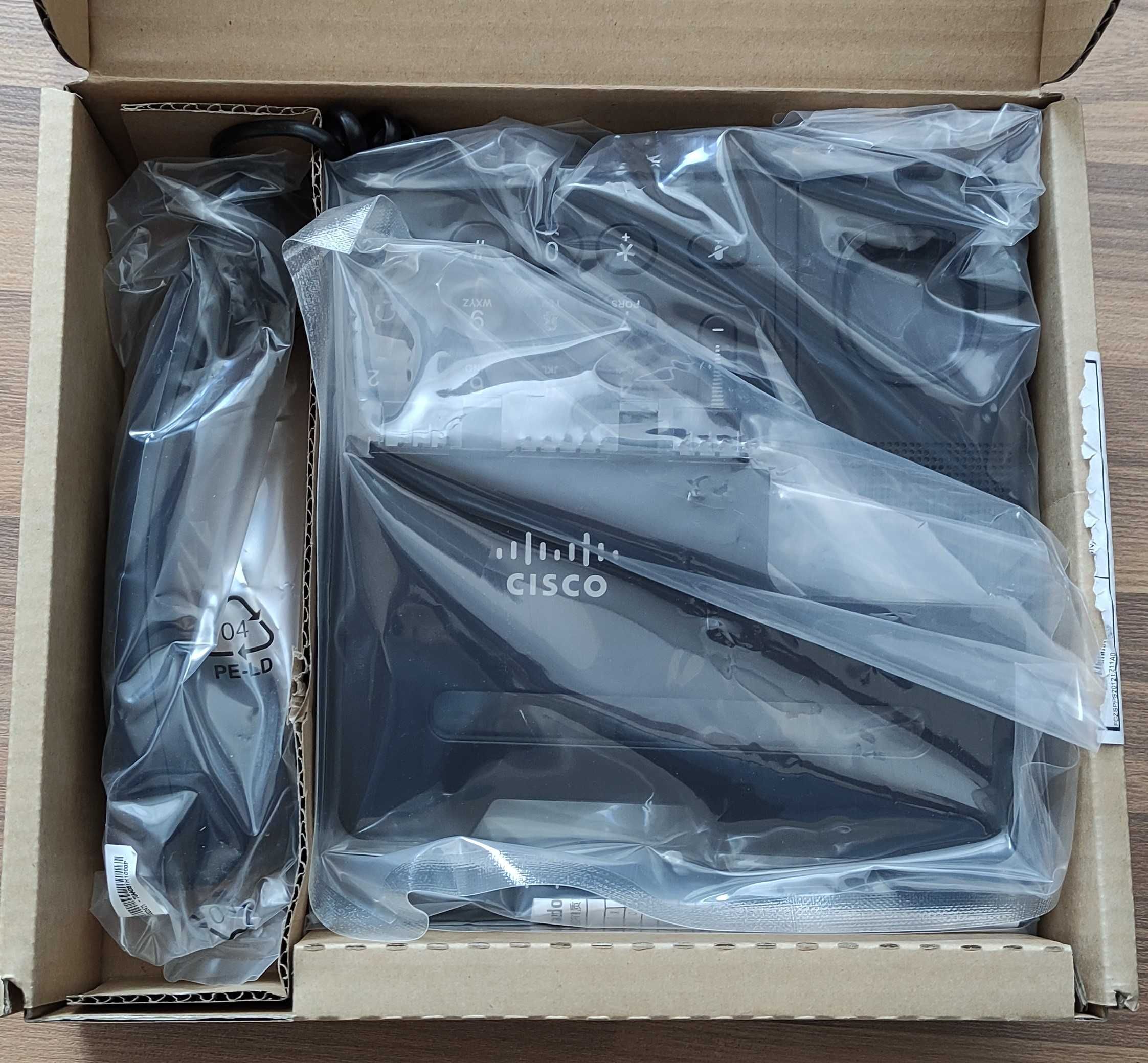 IP Телефон Cisco CP-6921-C-K9