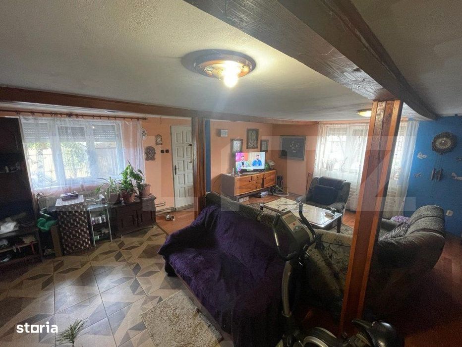 Casa de vanzare cu gradina, 5 camere,  Nojorid