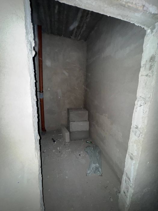 2 xonalik uy sotiladi