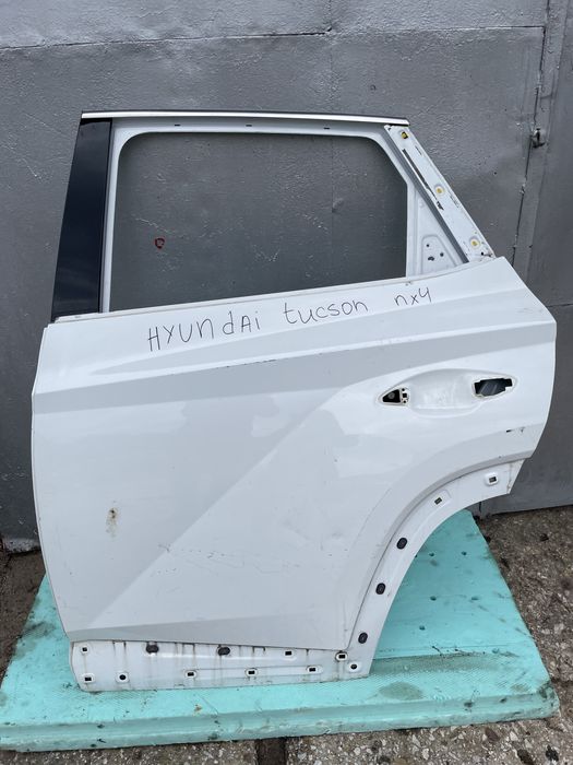 Задна лява врата за Hyundai Tucson Хюндай Туксон 2020-2024г